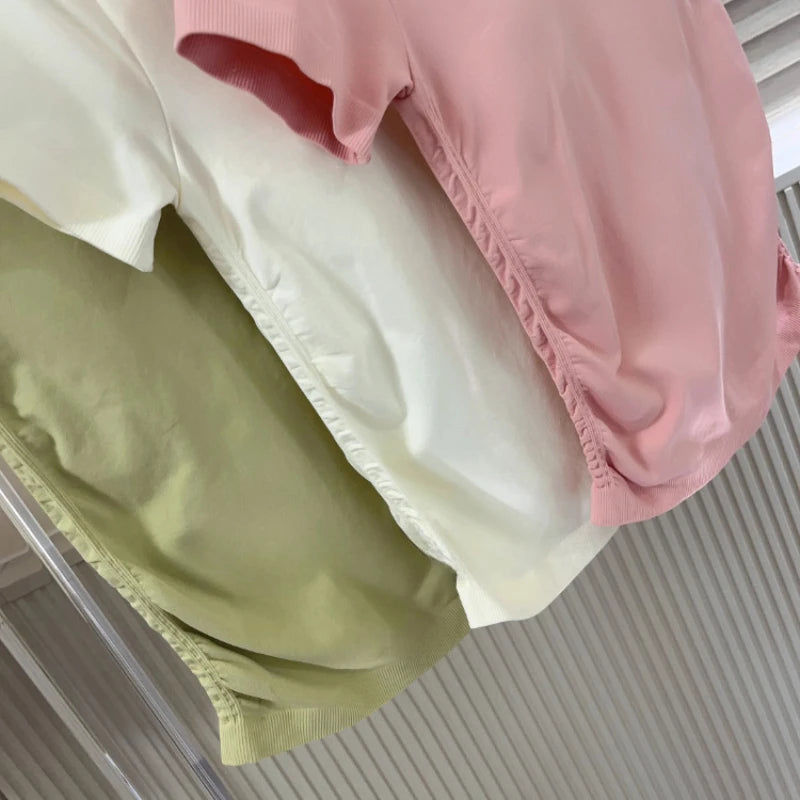 Seamless V-neck with Bra Pads Short-sleeved Women's Thin Slim Cups One-piece T-shirt Yoga Wear Fitness Tops for Women