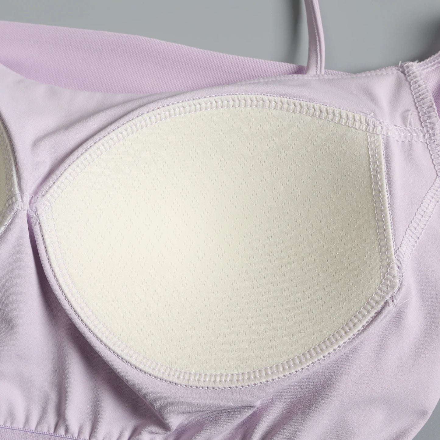 Internet celebrity new sports long-sleeved women's autumn Pilates training yoga clothes with chest pads running fitness